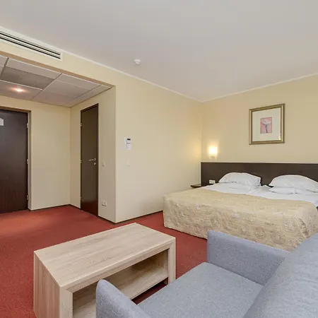 Rocca Al Mare Отель 3*