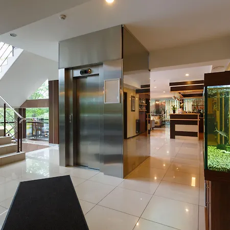 Hotel Rocca Al Mare 4*