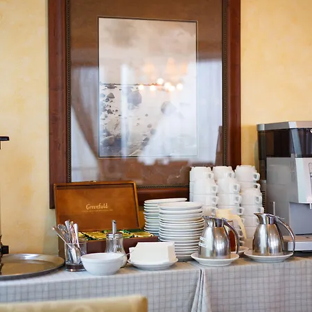 Hotell Rocca Al Mare 3*