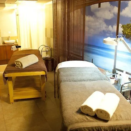 Hotel Rocca Al Mare 4*