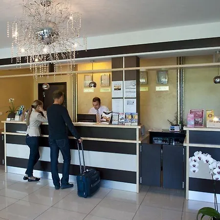 Hotel Rocca Al Mare 3*