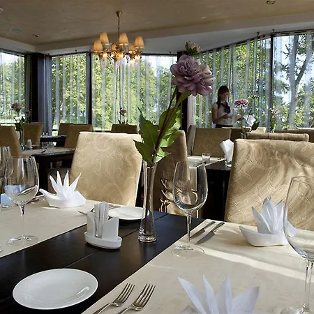 Hotel Rocca Al Mare Reval