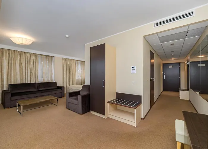 Отель Rocca Al Mare 4*