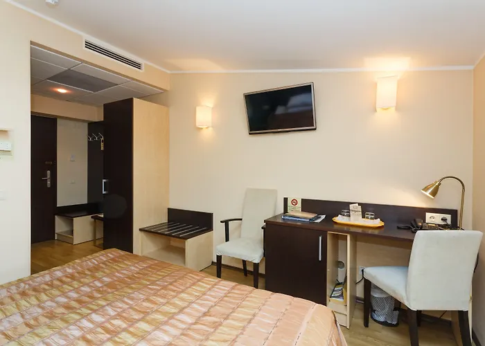 Rocca Al Mare Отель