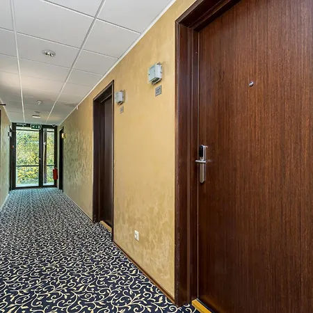 Rocca Al Mare 4* Tallin